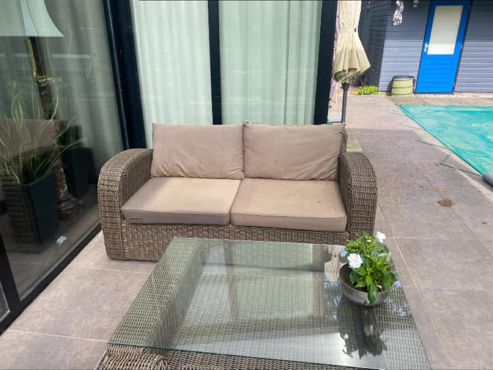 Loungeset met verweerde kussens
